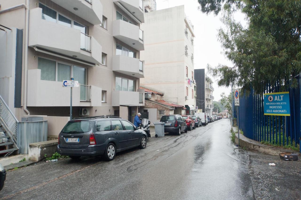 Slow Chic Apartment Beb Policlinico Месина Екстериор снимка
